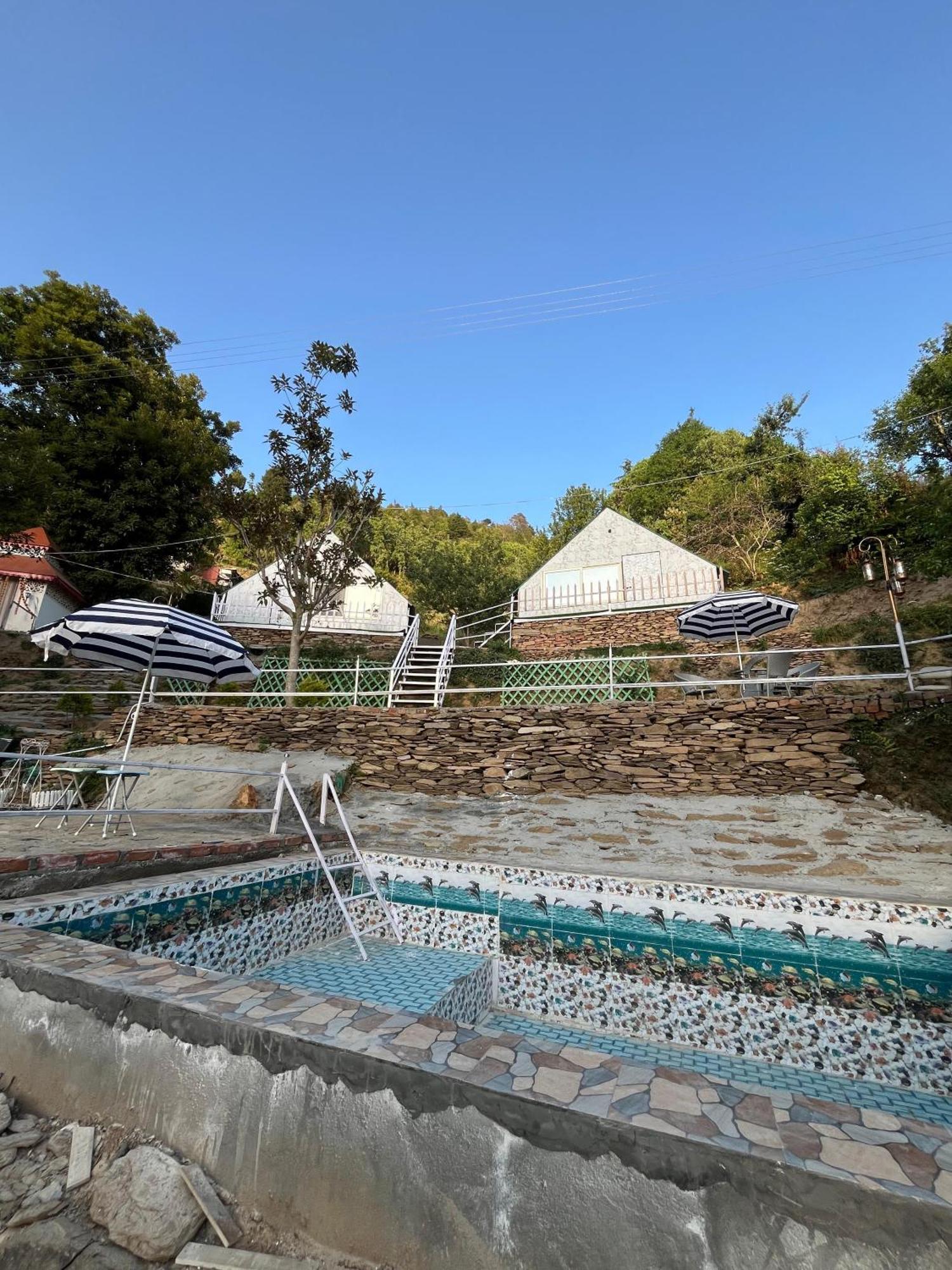 The Rare One'S Mukteshwar - Resort & Cafe Exterior foto